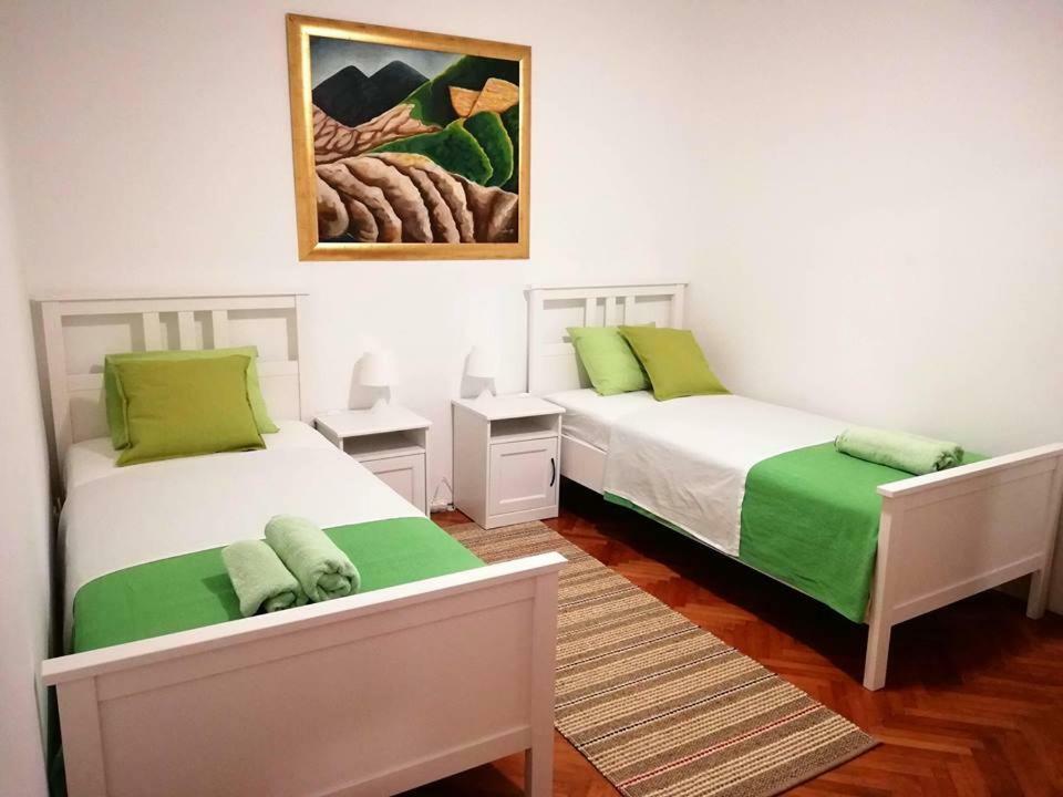 Puntin Rooms Sobe กอร์จูลา ภายนอก รูปภาพ